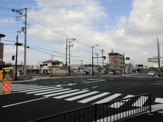 都市計画道路　堺松原線　舗装道新設工事（天美西工区その１）に伴う信号移設工事