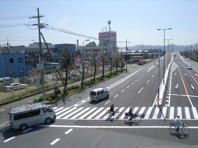 歩道橋架替工事に伴う信号設備移設工事