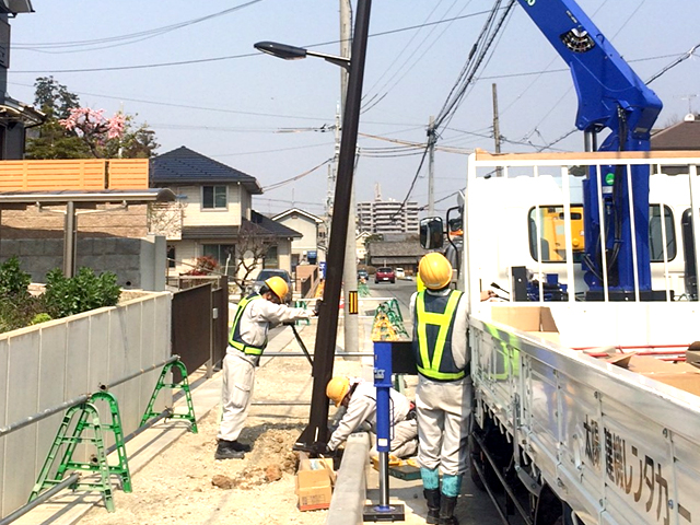 都市計画道路桜井駅ﾒｽﾘ塚線道路改良工事25-1に伴う照明灯新設工事